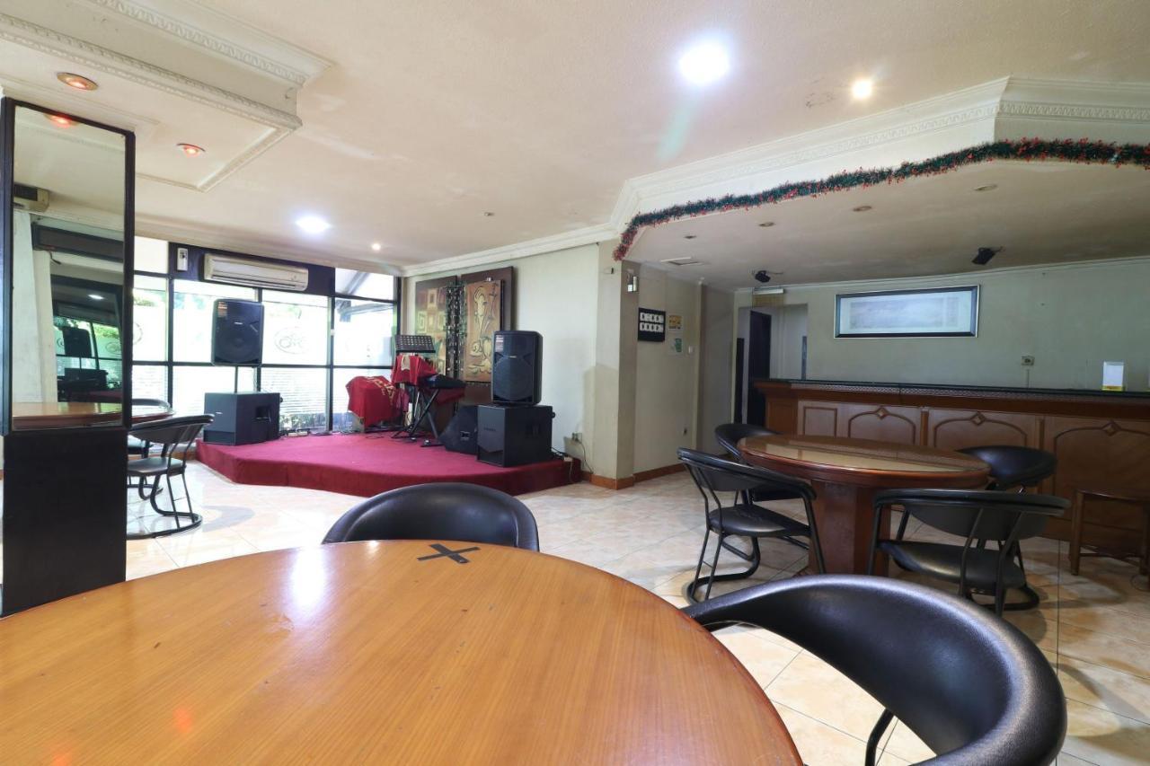 C'One Hotel Pulomas Jakarta Exterior foto